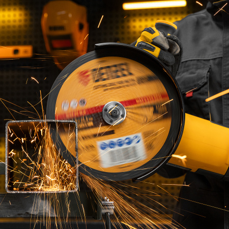 Круг отрезной по металлу DENZEL 73792, 230 x 2 x 22.2 мм