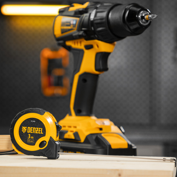 Рулетка DENZEL 3м х 13мм, двухкомп. корпус, кнопка-пауза