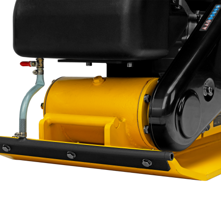 Виброплита бензиновая DENZEL VC-30W, 30 кН, 60*45 см, 196 см3, бак для воды