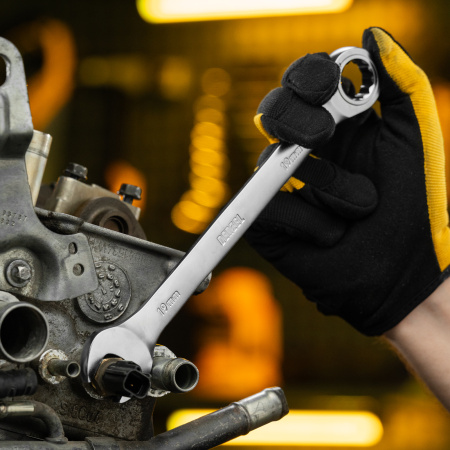 Ключ комбинированный трещоточный DENZEL, 19 мм, CrV, матовый хром