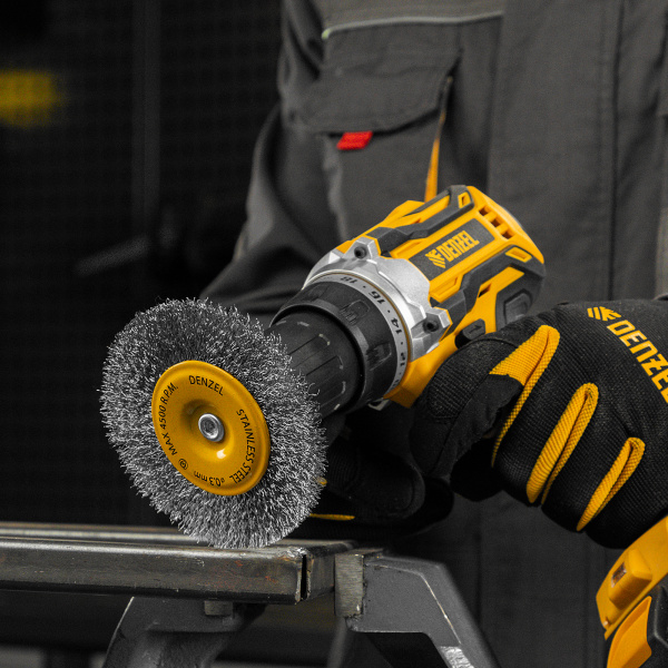 Щетка для дрели DENZEL 100 мм, Плоская, со шпилькой, нержавеющая витая проволока