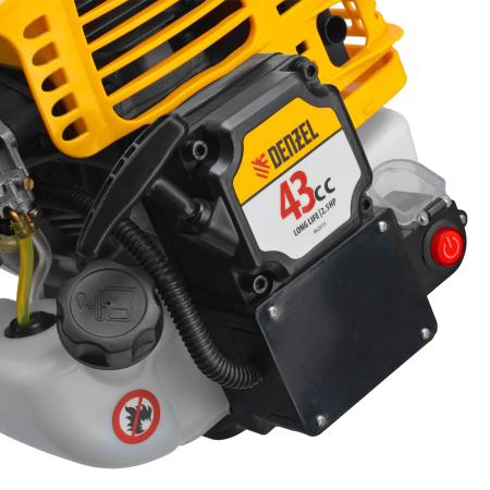 Триммер бензиновый DENZEL DT-43E, 43 см3, неразъемная штанга, электростартер, состоит из 2 частей