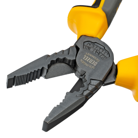 Плоскогубцы комбинированные DENZEL 205 мм, трехкомпонентные рукоятки
