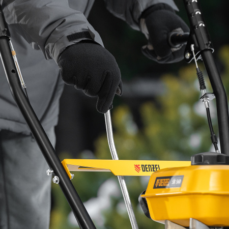 Снегоуборщик бензиновый DENZEL SB 560, 212 cc, ручной старт