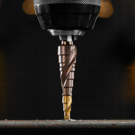 Сверло ступенчатое DENZEL 4-5-6-7-8-9-10-11-12 мм, Р6М5К5, 6-гр. хвостовик