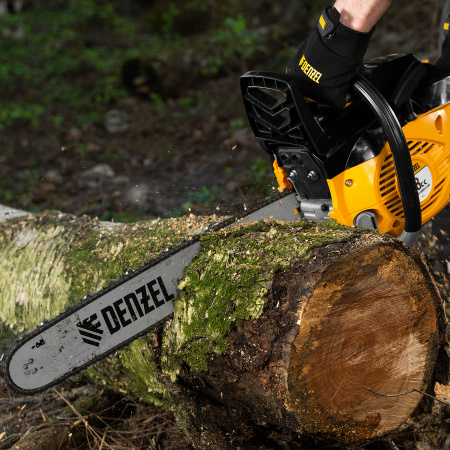 Пила цепная бензиновая DENZEL DGS-5820, шина 50 см, 4.1 л.с, шаг 0.325, 76 звеньев