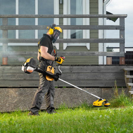 Триммер бензиновый DENZEL DGT-52-PRO, анти-вибро, 52 см3, неразъемная штанга