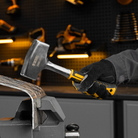 Кувалда DENZEL 2 кг, цельнометаллическая, двухкомпонентная рукоятка