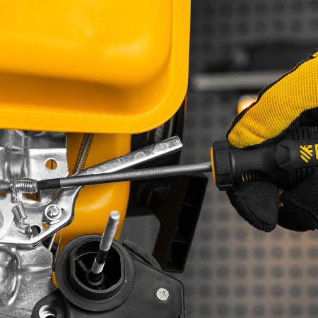 Отвертка DENZEL PH2х100 мм, S2, 3к рукоятка