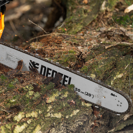 Пила цепная бензиновая DENZEL DGS-5820, шина 50 см, 4.1 л.с, шаг 0.325, 76 звеньев