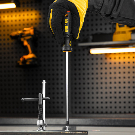 Отвертка DENZEL PH2х200 мм, S2, 3к рукоятка