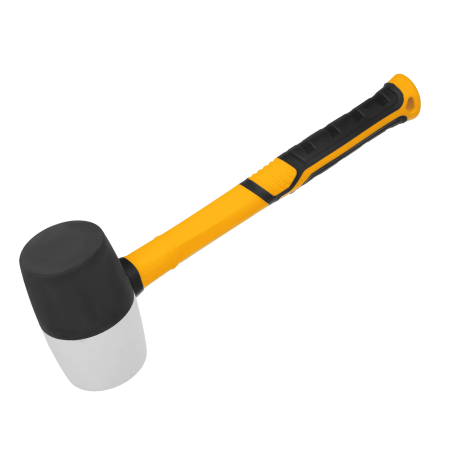 Киянка резиновая DENZEL 680 г, черно-белая, фибергласовая рукоятка c TPR покрытием