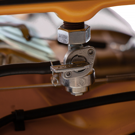 Генератор бензиновый DENZEL GE 8900, 8.5 кВт, 220 В/50 Гц, 25 л, ручной старт